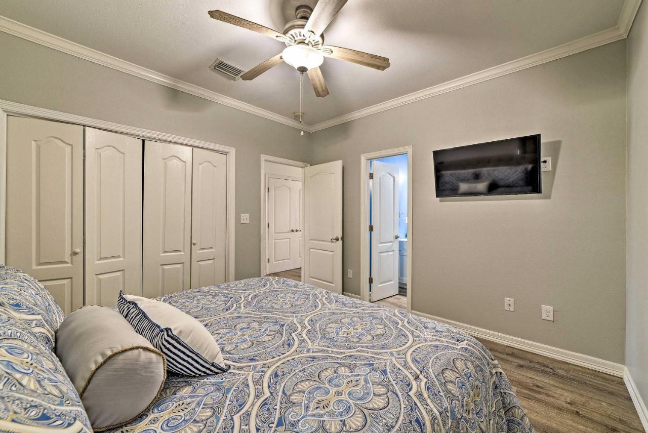 Modern Island Condo With Pool Steps To The Beach! South Padre Island Exterior foto
