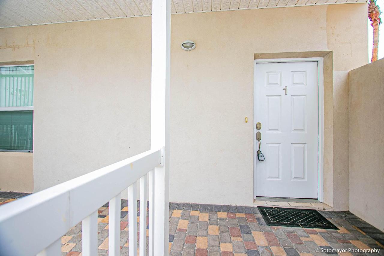 Modern Island Condo With Pool Steps To The Beach! South Padre Island Exterior foto